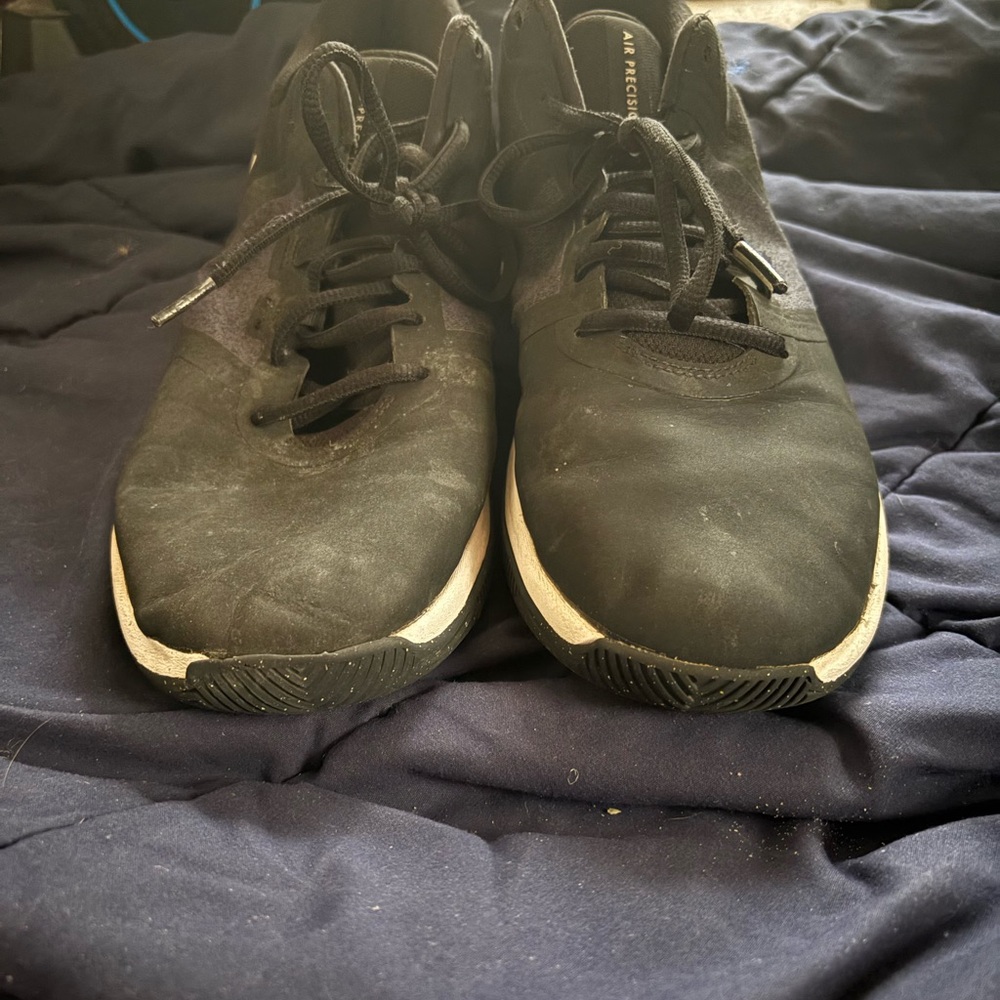 Used Black Nike Air Precision II